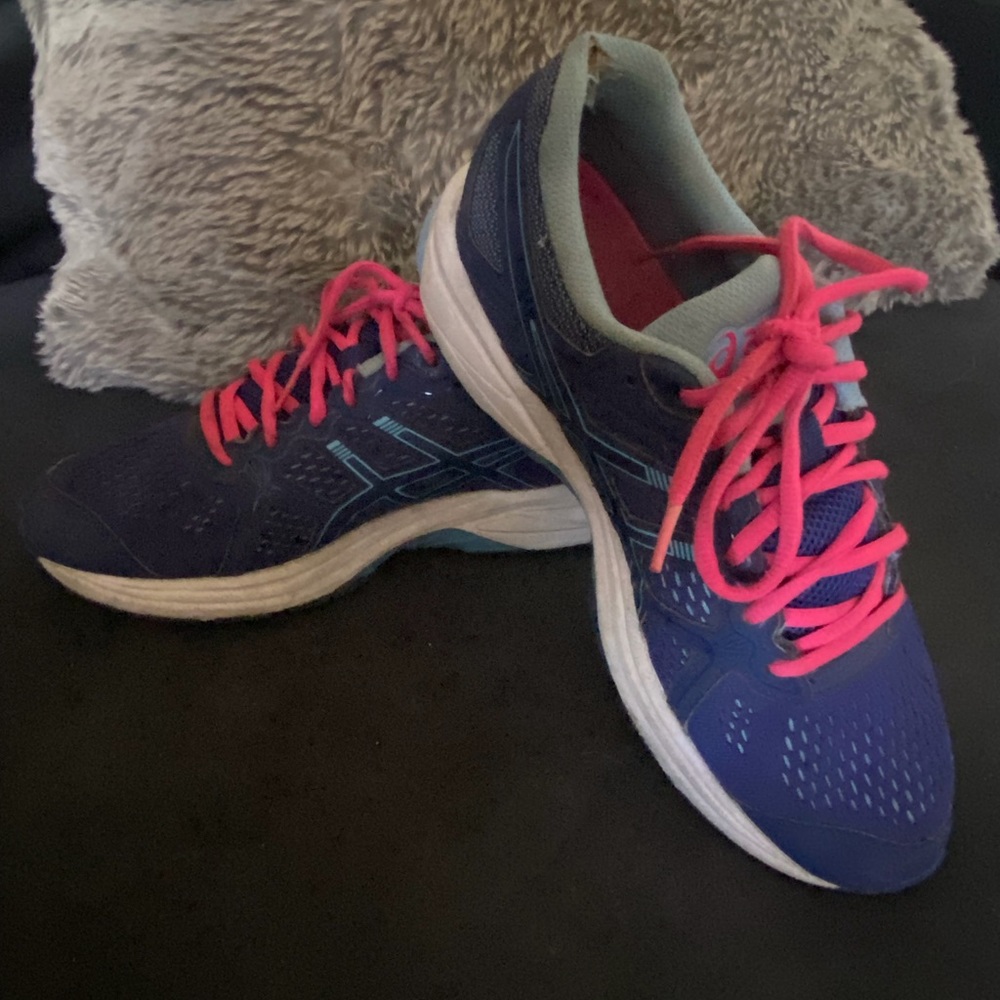 ASICS GT-Xpress sneakers trashed